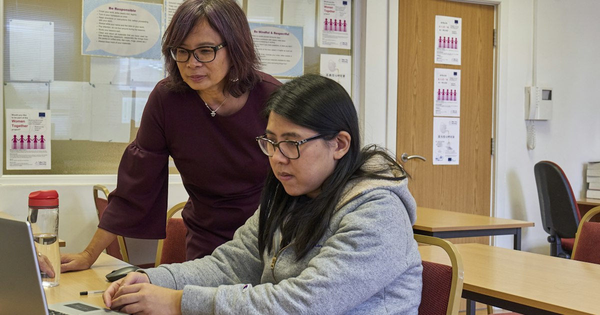 Setting Goals for Online Learning